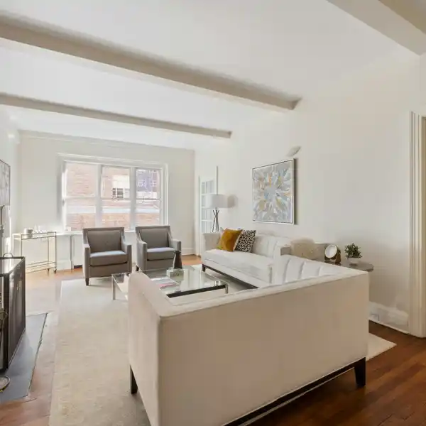 CLASSIC PARK AVENUE ELEGANCE