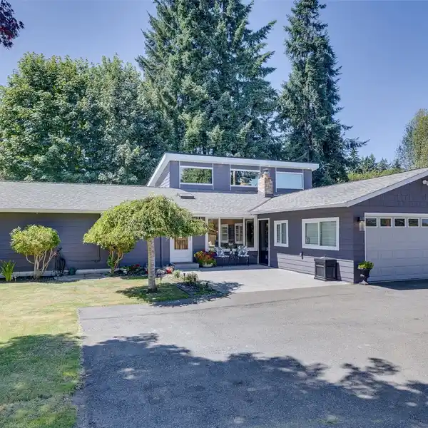 BEAUTIFULLY RENOVATED RAMBLER