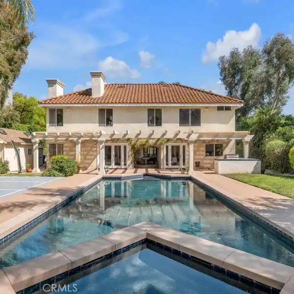 NEWLY REMODELED SUTTON VALLEY ESTATE