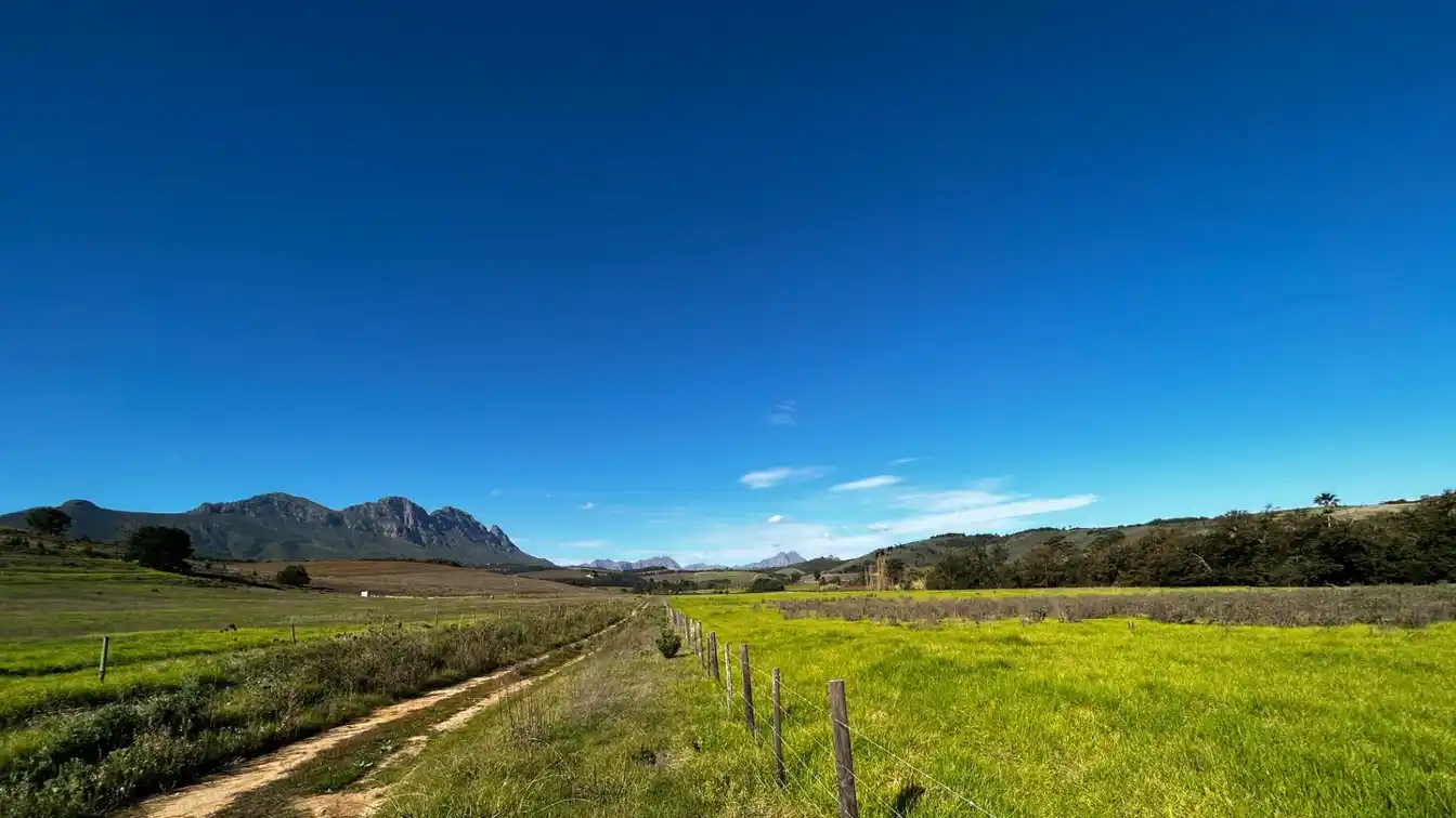 Stunning 12-hectare Property