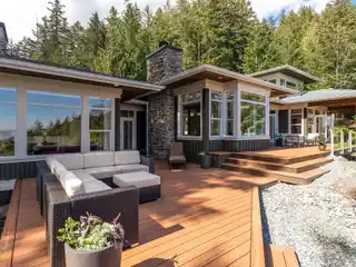 West Coast Luxury in a Sublime Natural Setting