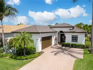 Beautifully Renovated Home in Vasari Country Club