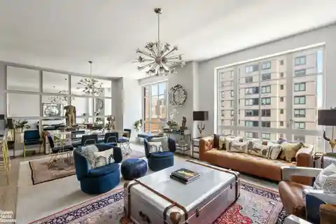 Spacious Condo with Soaring Ceilings