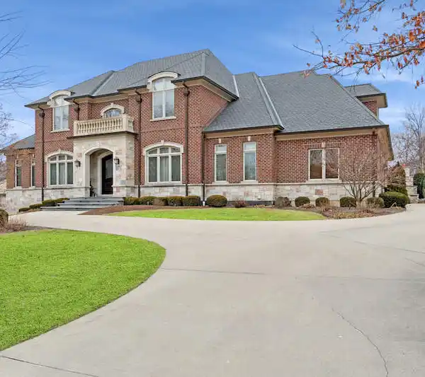 EXCEPTIONAL CUSTOM-BUILT HOME
