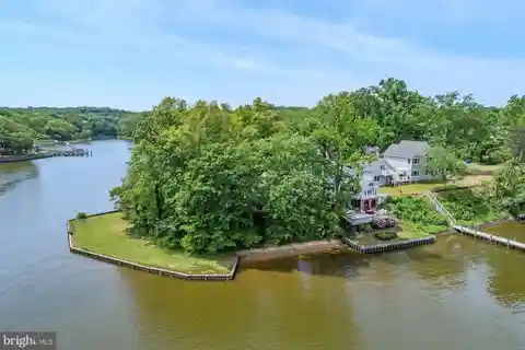 Private Waterfront Escape on the Magothy River