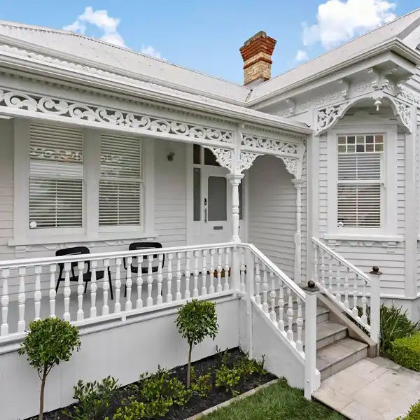 ELEGANT LIVING WITH TIMELESS APPEAL