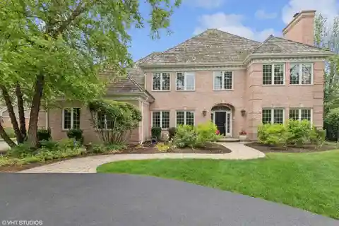 Beautifully Maintained Home in Desirable Arbor Ridge