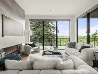 Modern Masterpiece Overlooking the Winston Golf Club