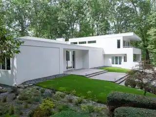 Spectacular Contemporary Estate