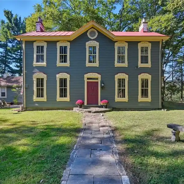 HISTORIC ELEGANCE MEETS MODERN COUNTRY CHARM