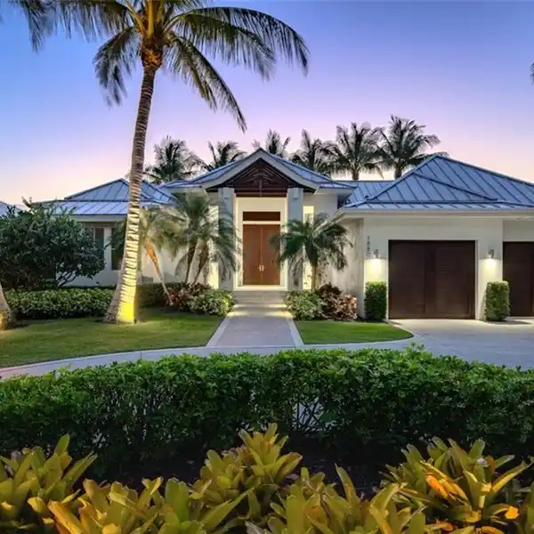 GORGEOUS OPEN-PLAN GEM