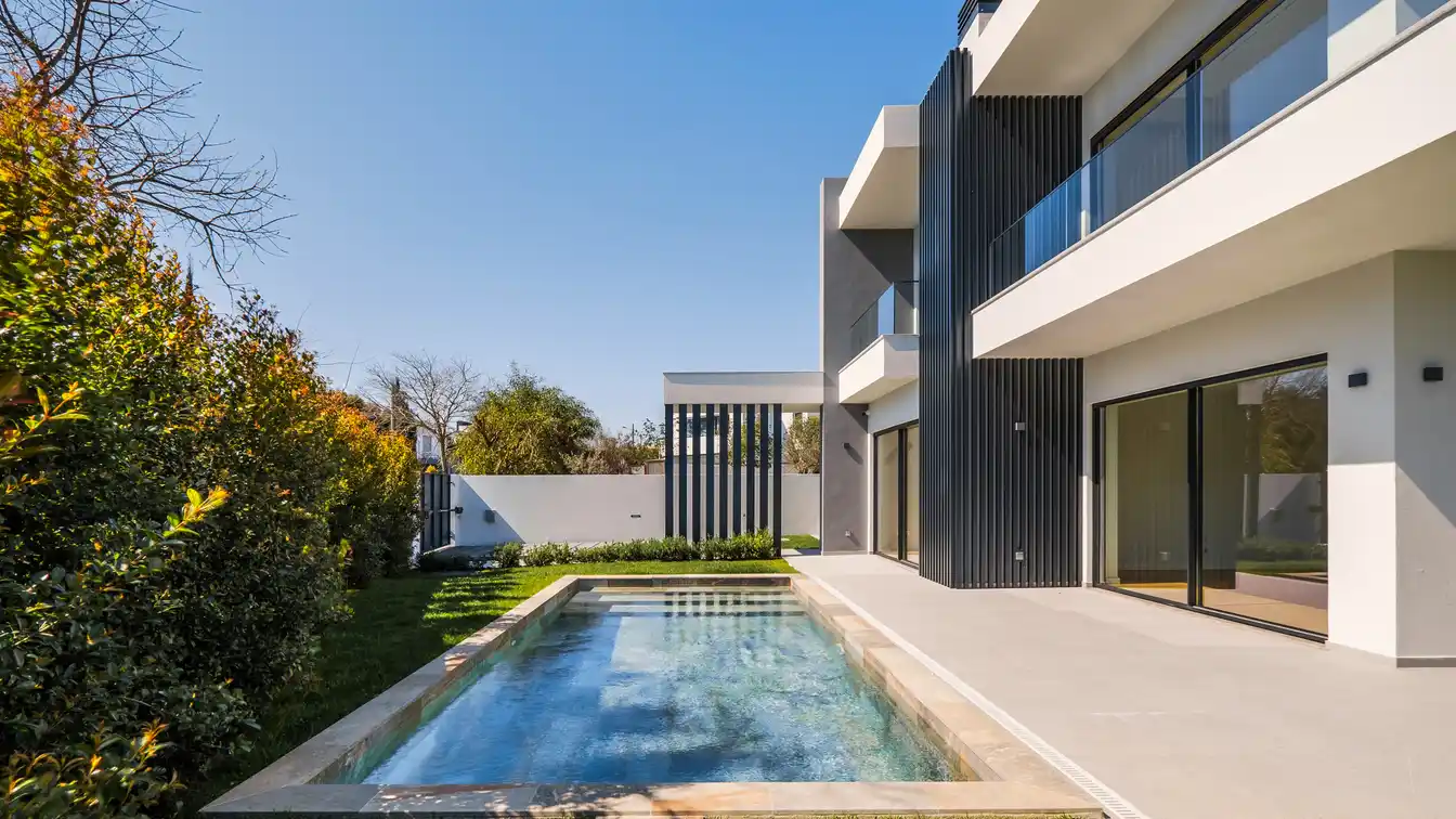 Three-floor Modern Villa
