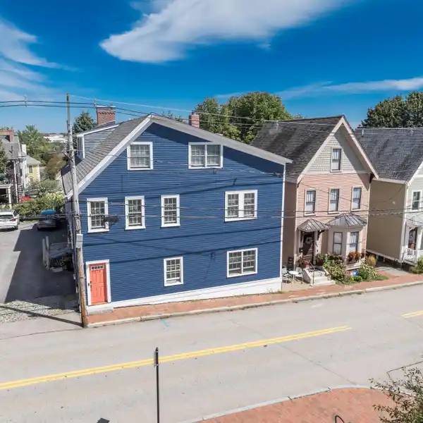 EXCEPTIONAL SOUTH END PENTHOUSE WITH STUNNING VIEWS AND MODERN UPGRADES