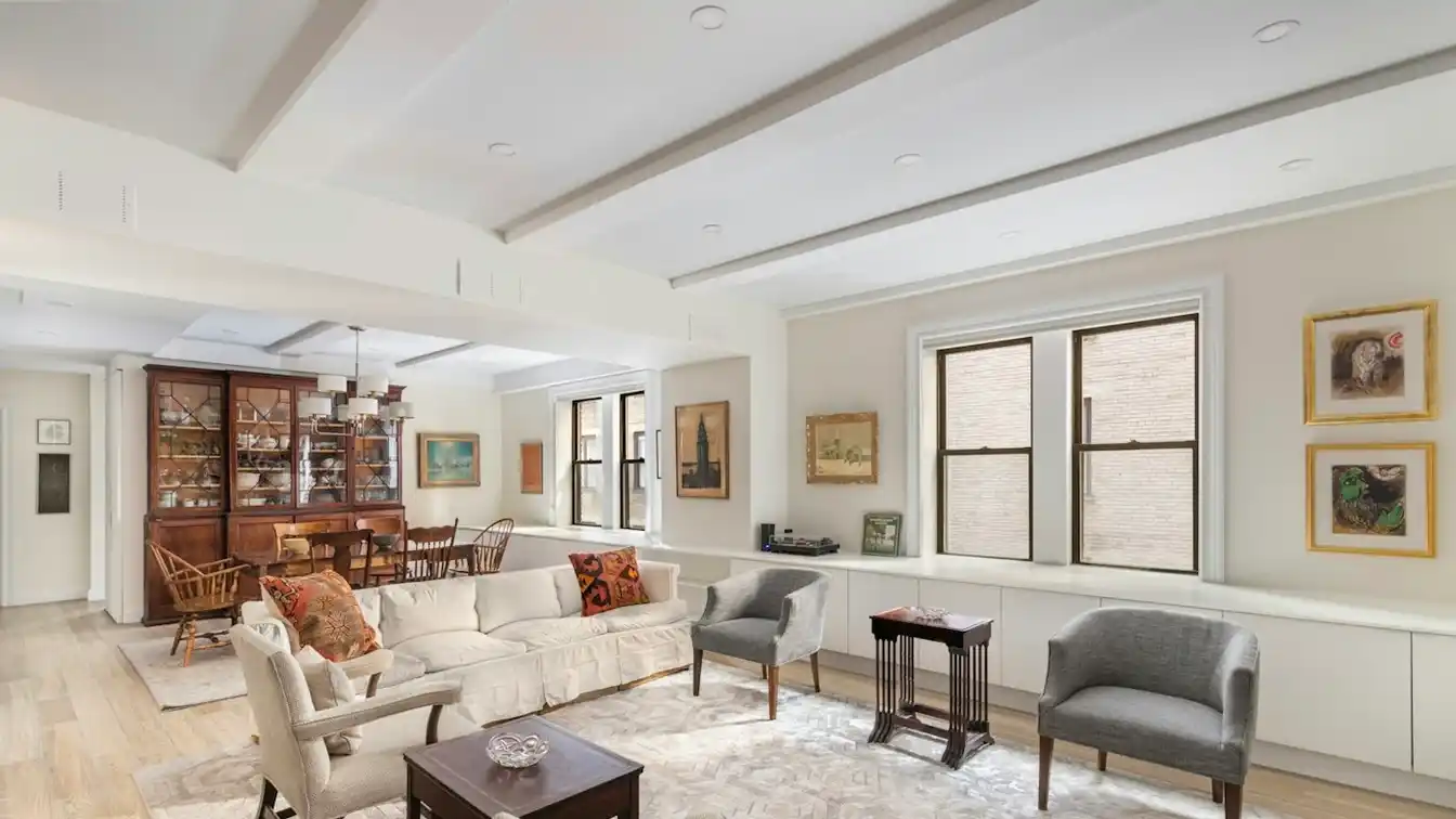 Exquisite Classic 5 Room Apartment