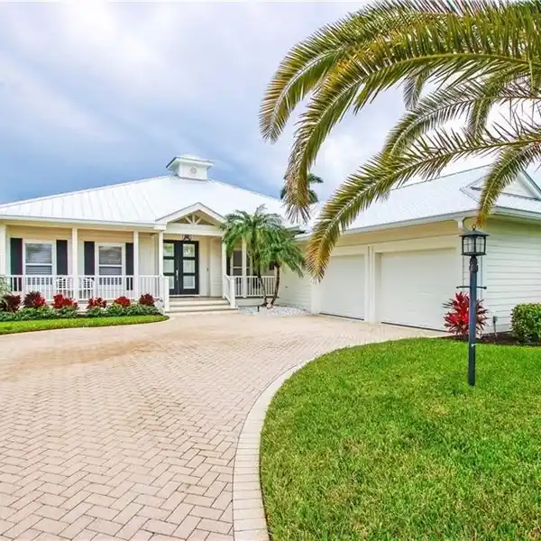 EXQUISITE COASTAL RETREAT IN SOUTH FORT MYERS