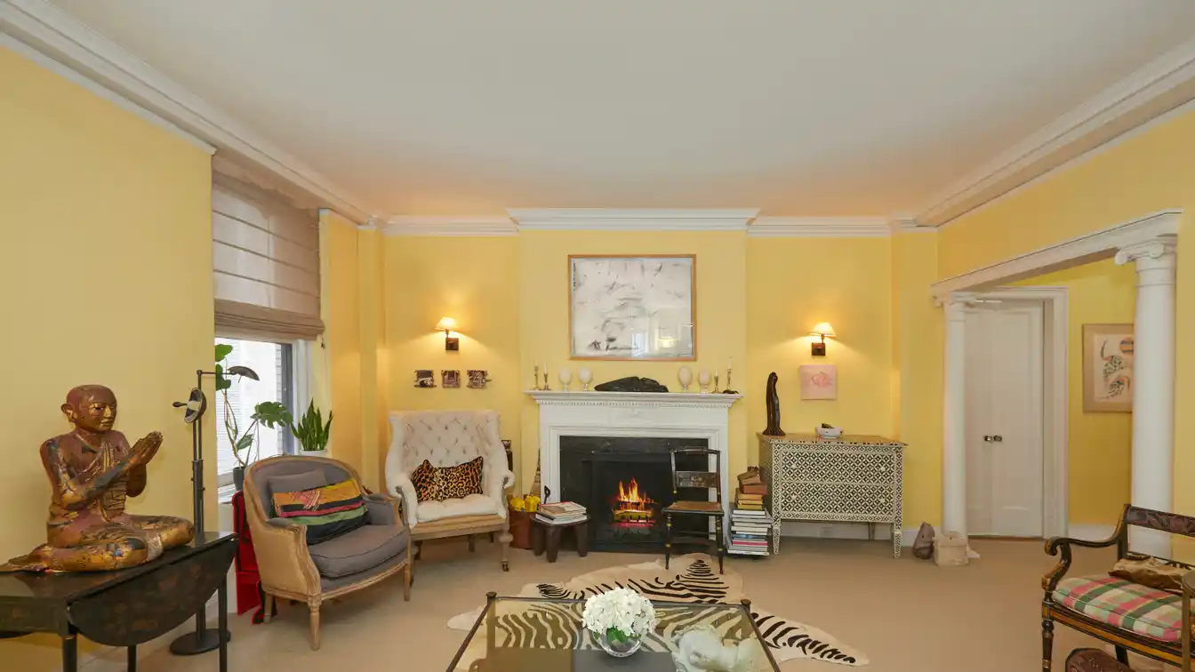 Delightful Classic Prewar Aparment with Lovely Original Features