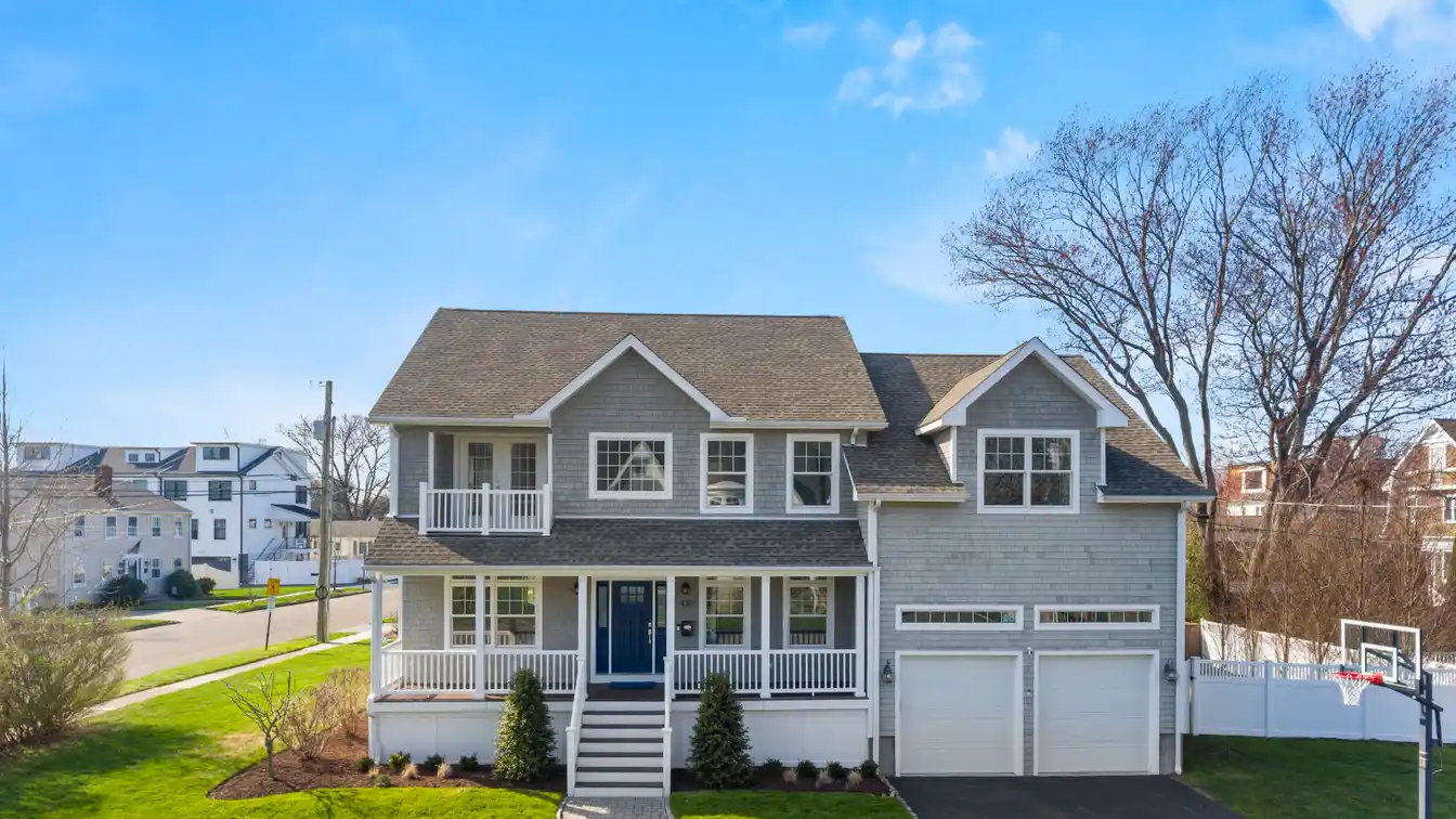 Perfect Home One Block to Beach Access