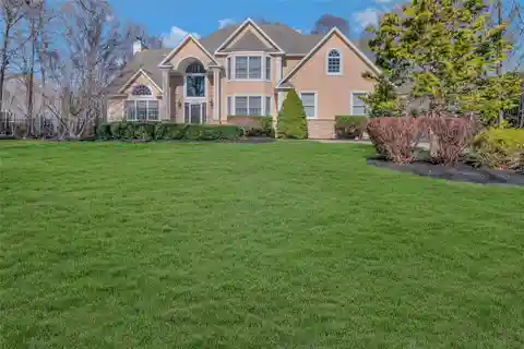 Beautifully Maintained Colonial Home