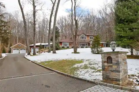 Expanded Ranch Home Combining Elegance and Modern Amenities