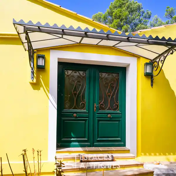 CREATIVE HAVEN WITH OLIVE GROVE AND WORKSHOP