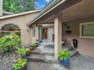 Exceptional Home in a Peaceful Setting