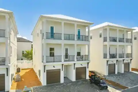 Refined Coastal Luxury Meets Effortless Comfort