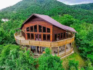 Ultimate Mountain Escape in Wears Valley