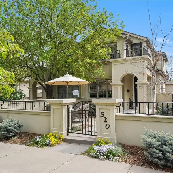 IMPECCABLY MAINTAINED DUPLEX IN CHERRY CREEK NORTH
