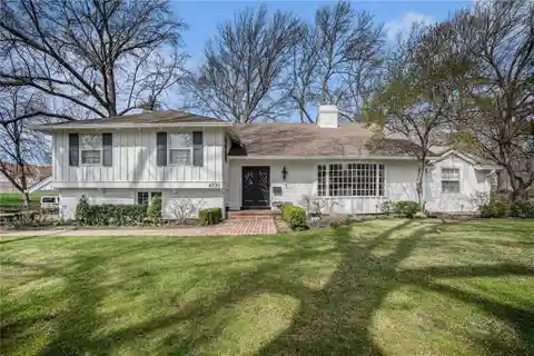 Beautiful Home on a Heavily Landscaped Lot