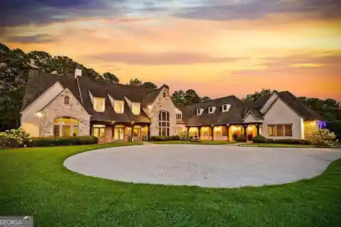 European-Style Estate on Lush Acres