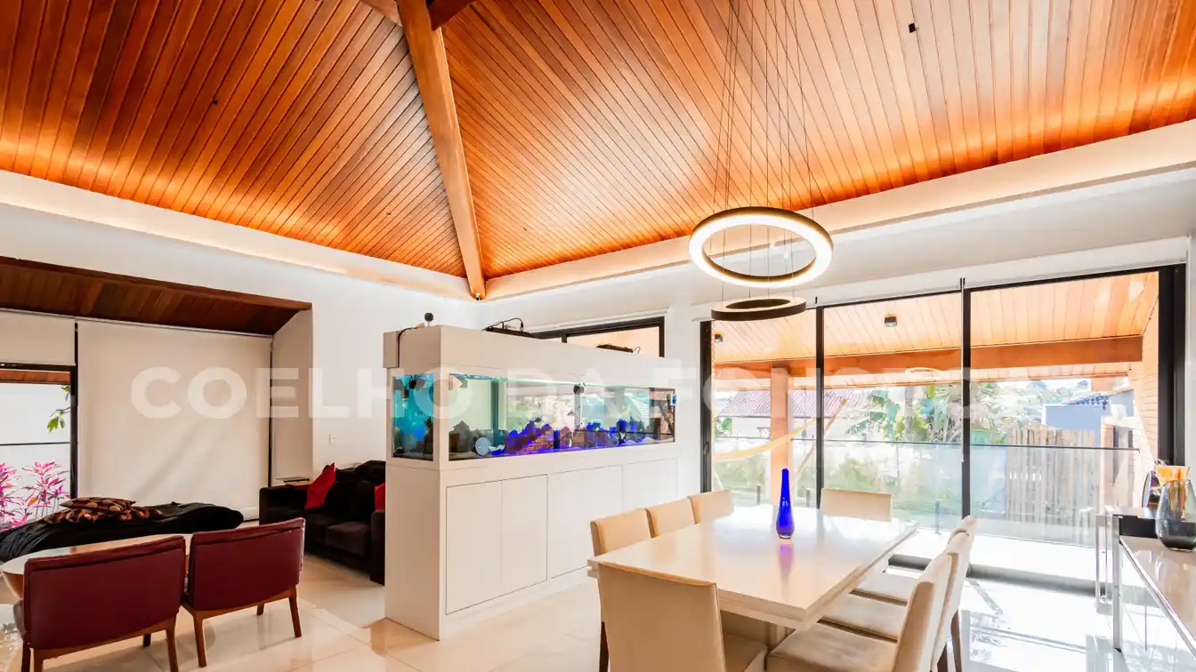 Splendid House