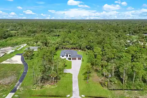 Elegant Retreat with Stylish Finishes