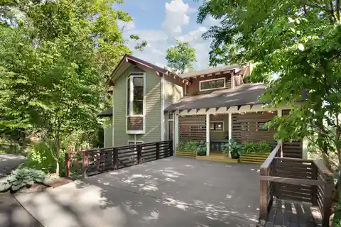 Green-Built Home in the Heart of Kenilworth