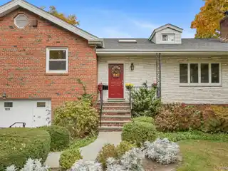 Spacious Home in a Sought-After Area