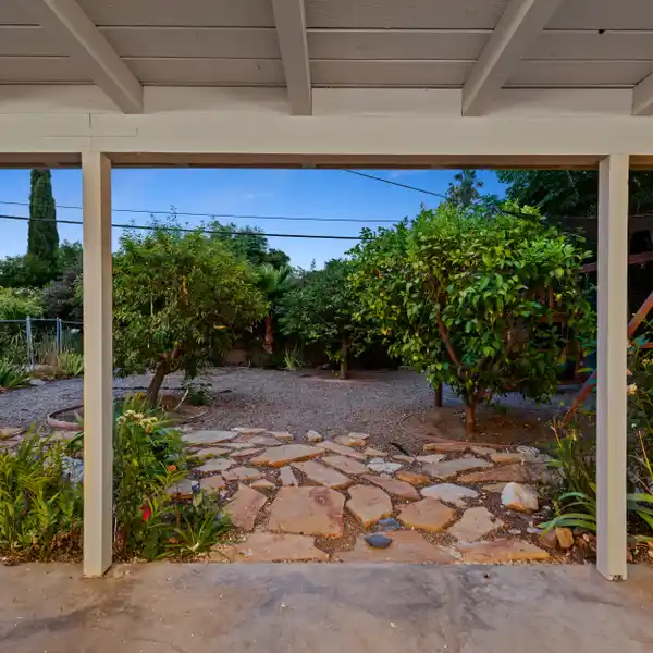MID-CENTURY OASIS WITH EXCEPTIONAL FLOW IN A DELIGHTFUL NEIGHBORHOOD