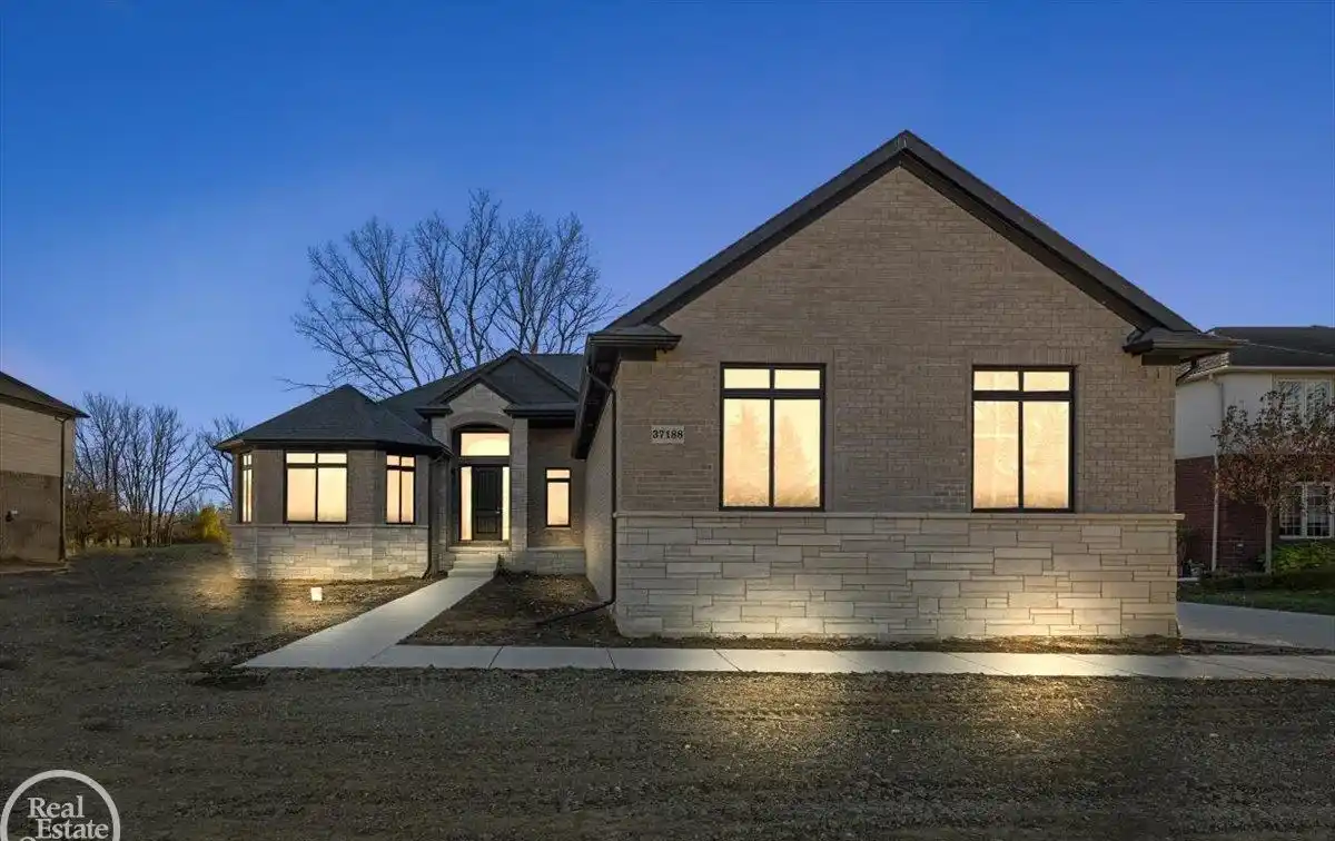 Quality Luxury Ranch Featuring a Modern Design
