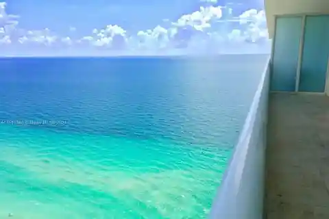 High-Floor Unit with Breathtaking Ocean Views