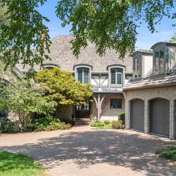 EXCLUSIVE GATED RETREAT IN CHARTWELL WEST