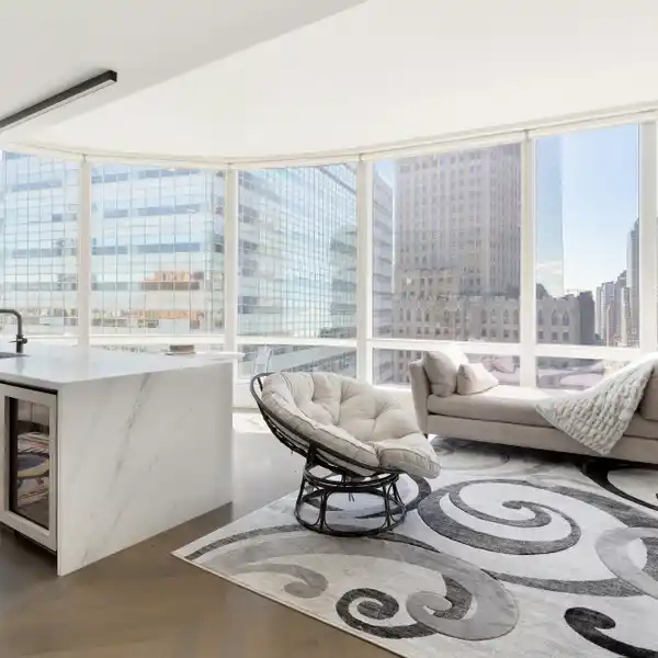 ELEGANT TRIBECA CONDO WITH WORLD-CLASS AMENITIES