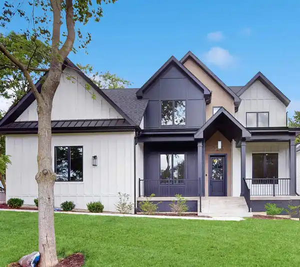 NEW CUSTOM LUXURY HOME