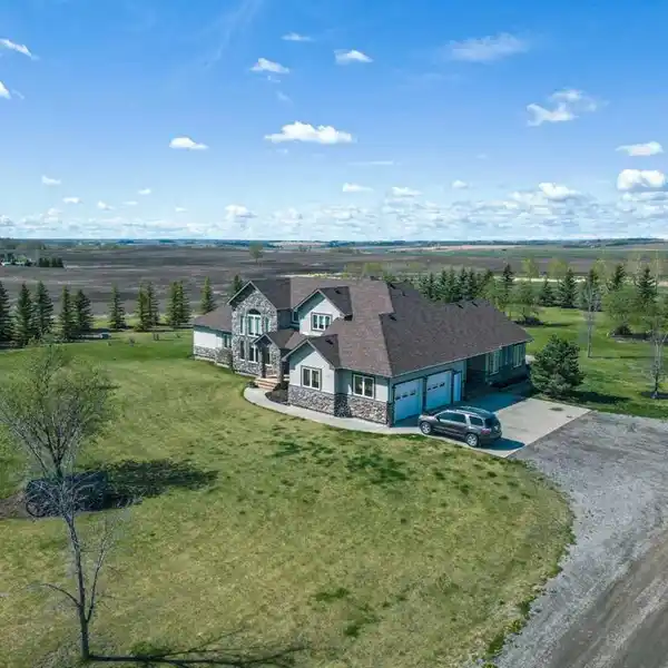 EXECUTIVE RETREAT ON 148 ACRES