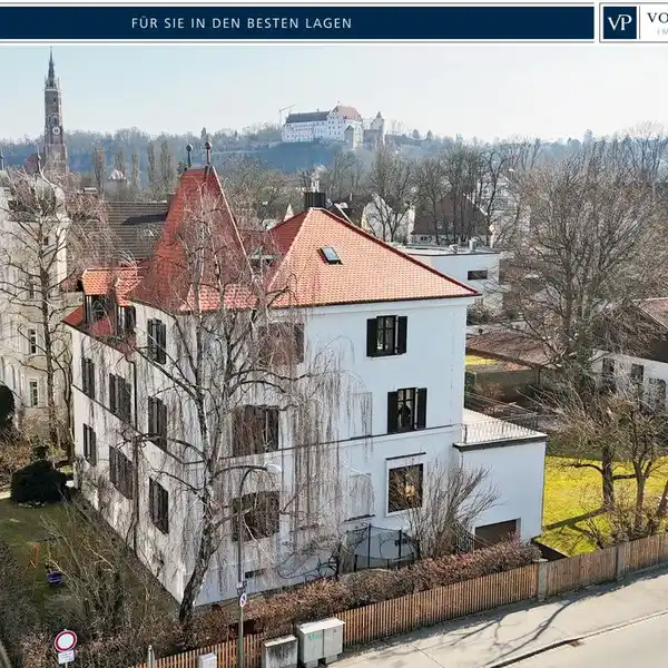 EXCEPTIONAL DUPLEX APARTMENT IN A CLASSIC BUILDING