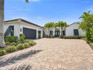 Upscale Living in Fiddler's Creek