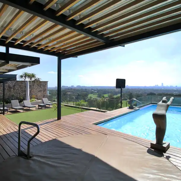 A UNIQUE PRIVILEGED LIFESTYLE EXPERIENCE