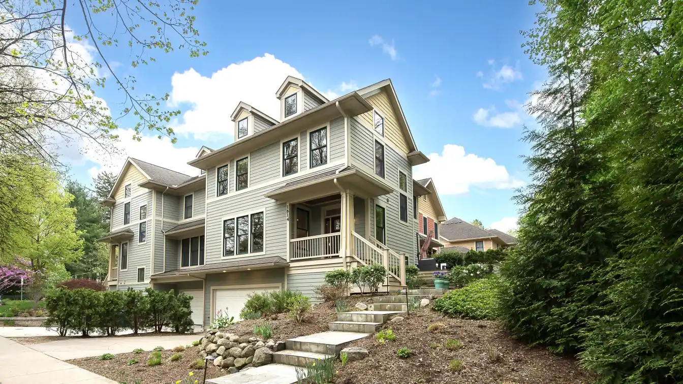Light-filled Townhouse in Coveted Burns Park