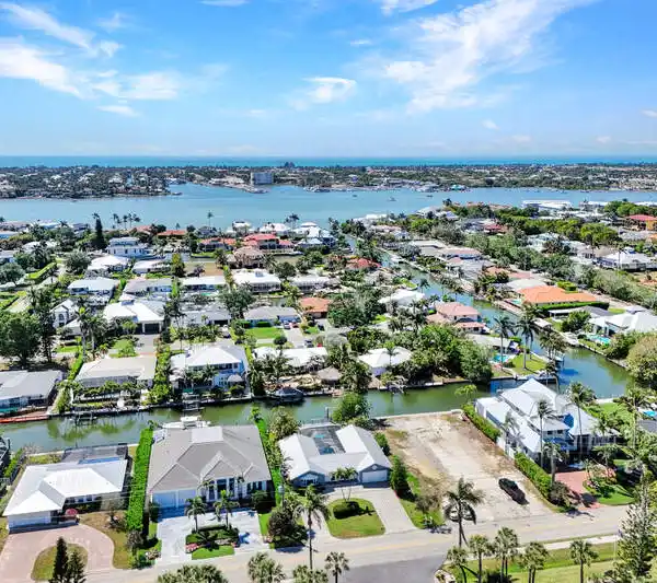 ROYAL HARBOR WATERFRONT HOME