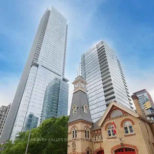 COSMOPOLITAN JEWEL IN PRIME LOCATION