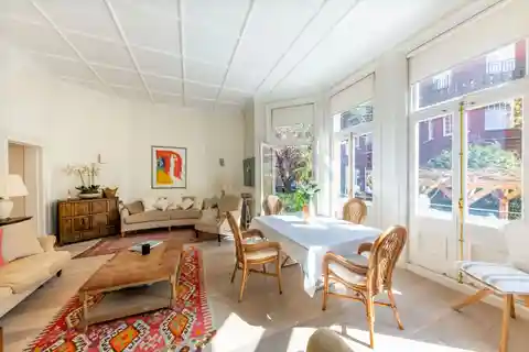 Raised Ground Floor Flat with Garden Access