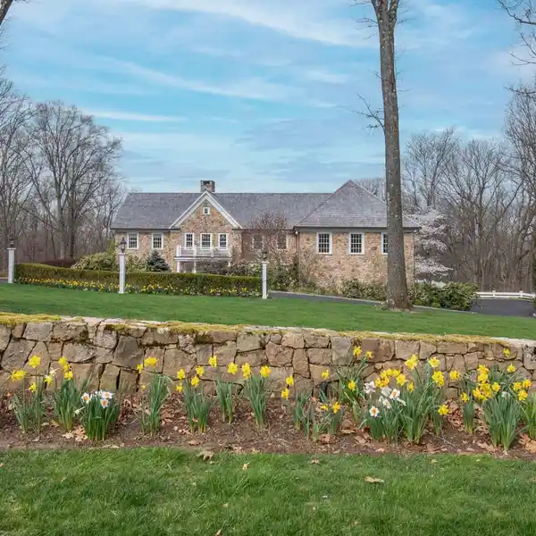 GORGEOUS CUSTOM HOME OVERLOOKING BERNARDSVILLE MOUNTAIN