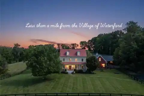 Custom Farmhouse in Paeonian Springs